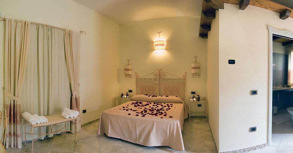 Hotel Soffio Di Vento Magazzini  ห้อง รูปภาพ