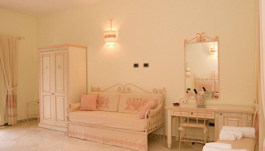 Hotel Soffio Di Vento Magazzini  ห้อง รูปภาพ