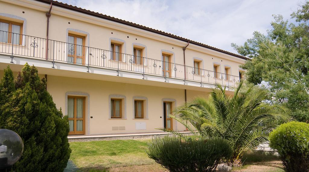Hotel Soffio Di Vento Magazzini  ภายนอก รูปภาพ